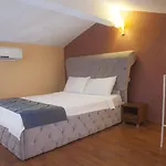 Hotel Peace
