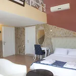 Hotel Peace
